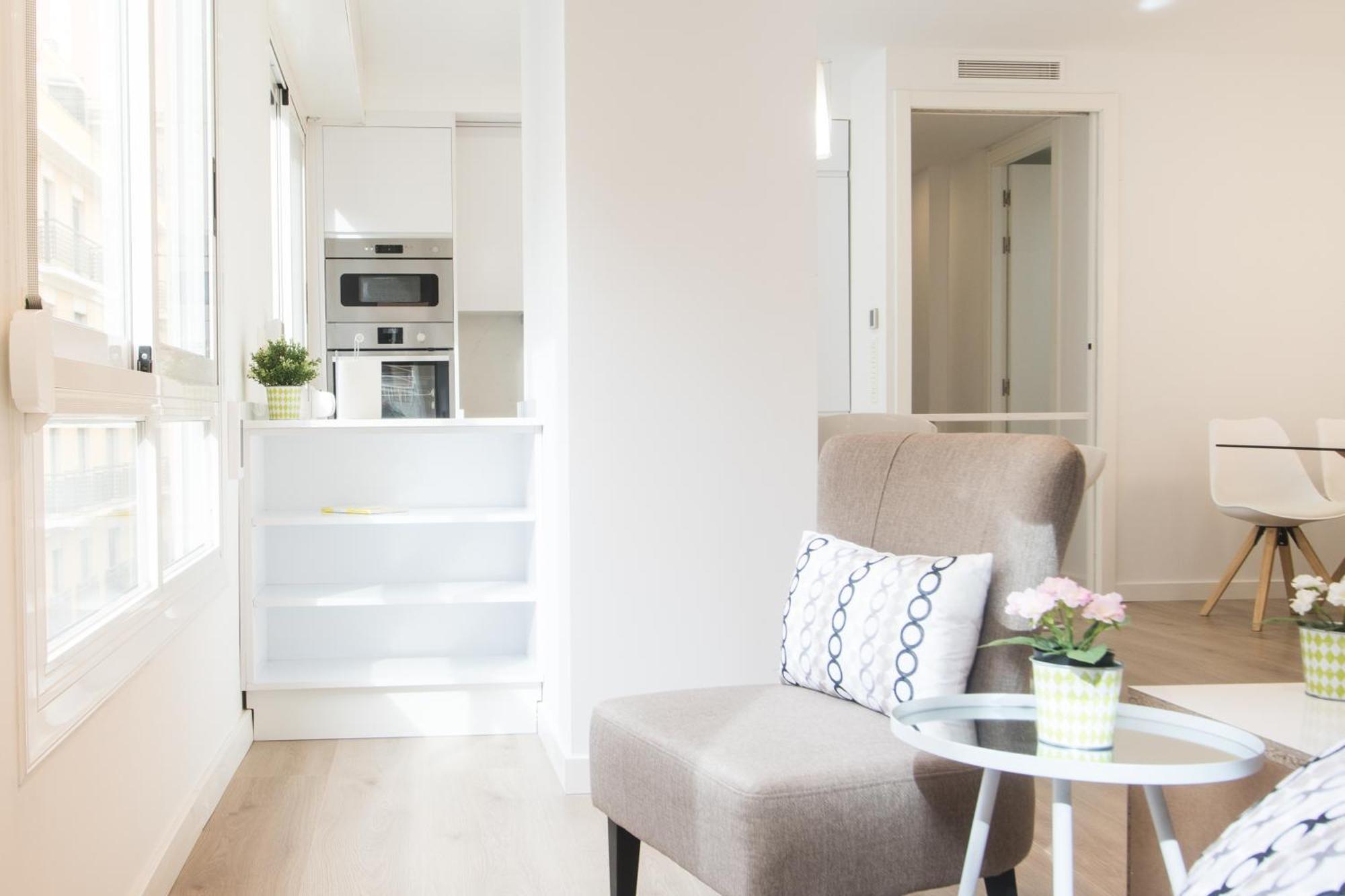4 Bedroom/3 Baths W/ Ac In Near Beach! Alicante Esterno foto